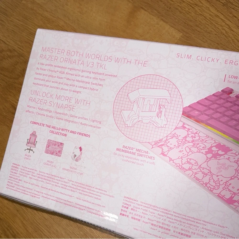 BNIB Razer x Hello Kitty Ornata v3 Tenkeyless Gaming Keyboard, Pink